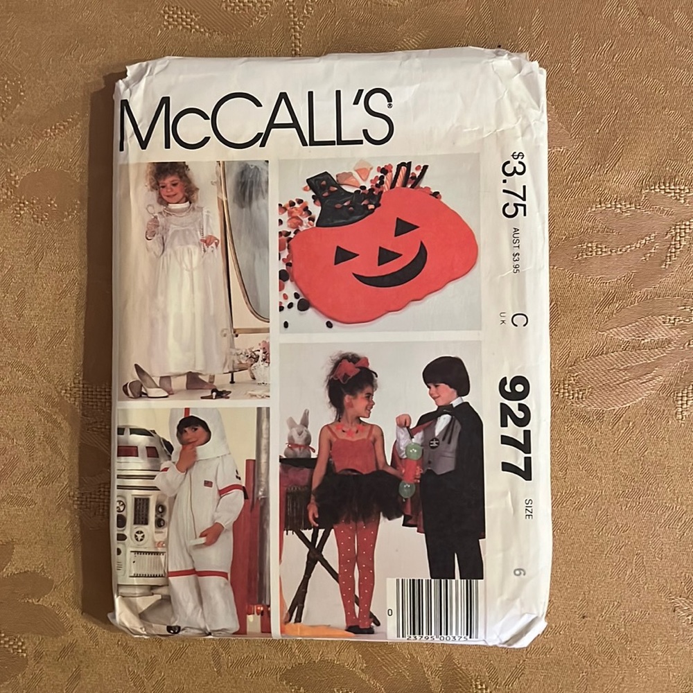 MCCall’s Halloween costume patterns 9277 bride astronaut pumpkin dancer
